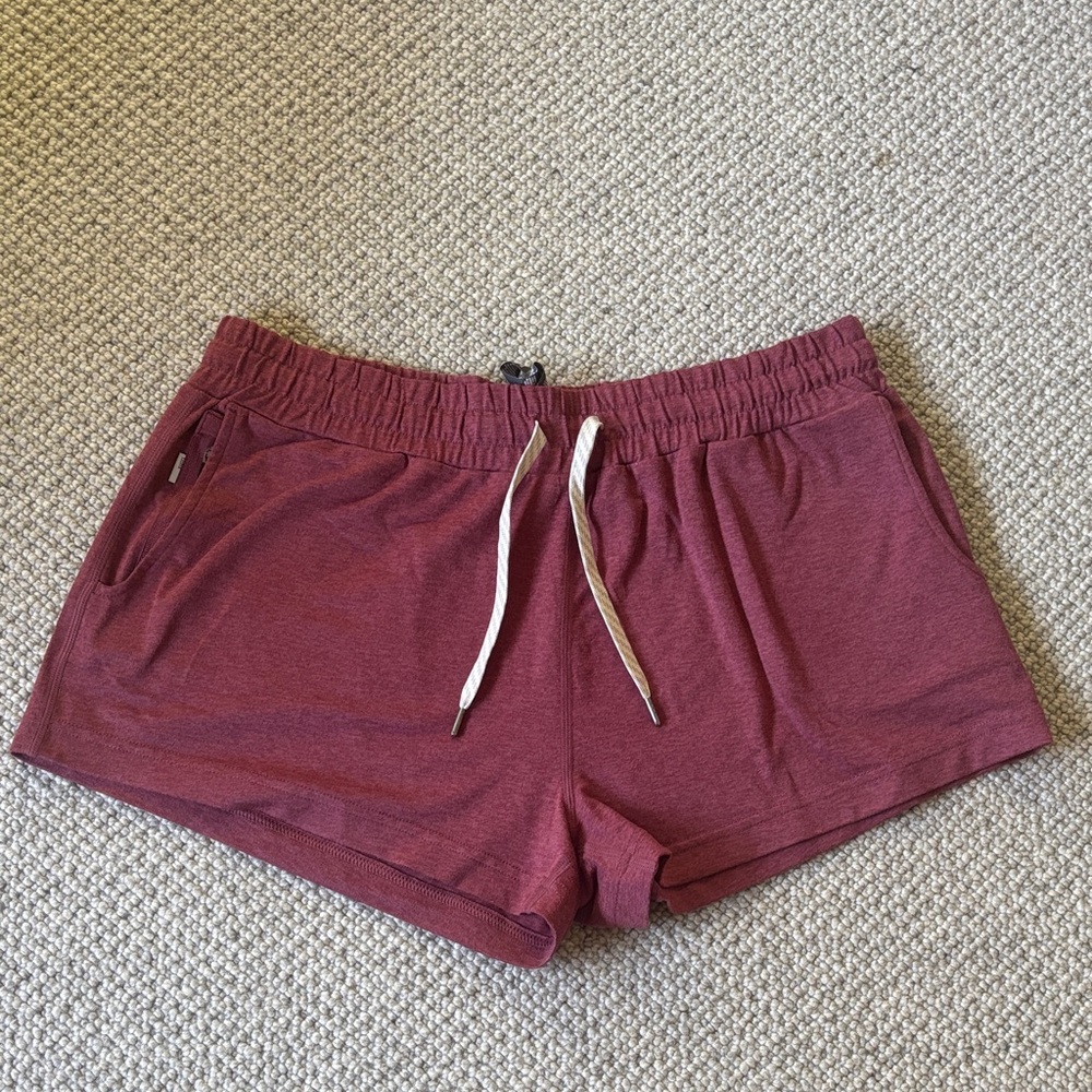 Women's Vuori Cranberry Shorts